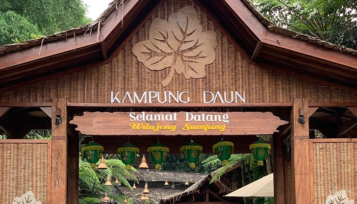 Kampung Daun