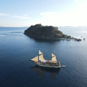 kapal phinisi labuan bajo