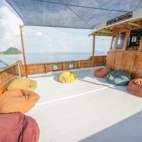 kapal phinisi labuan bajo