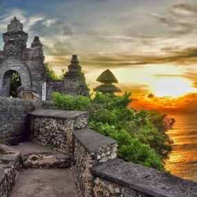 Tur Bali Ubud Kecak Uluwatu