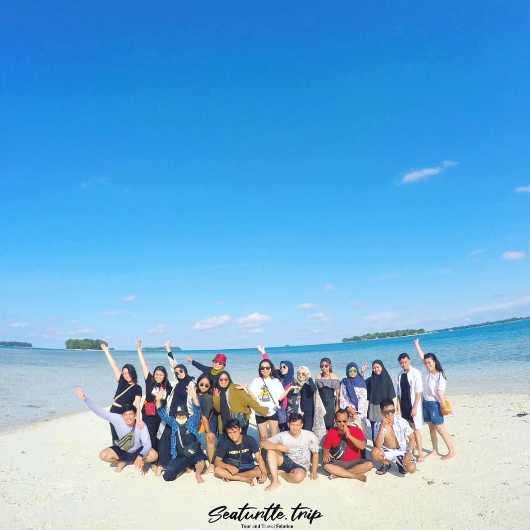 Open Trip Pulau Harapan (2D1N)