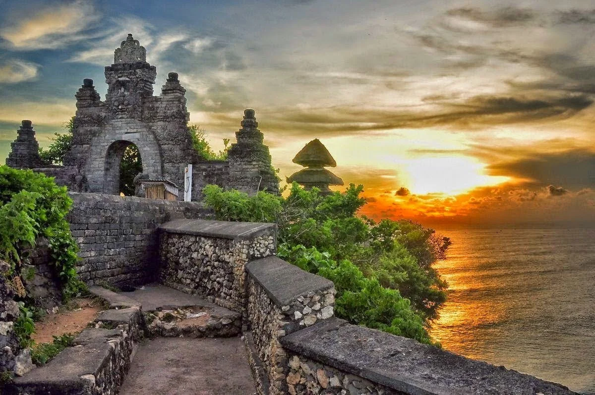 pura luhur uluwatu Tur Bali Ubud Kecak Uluwatu